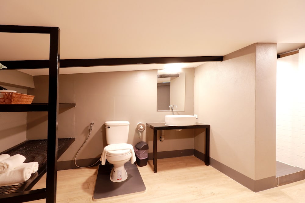 Suite, 2 Bedrooms photo 2