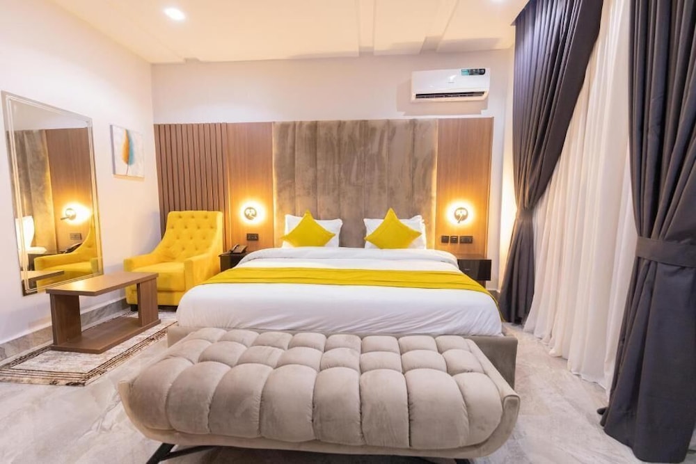 Deluxe Single Room