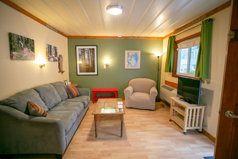 Single Track Suite