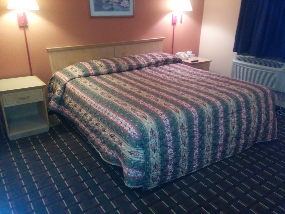 Traditional Double Room Single Use, 2 Double Beds