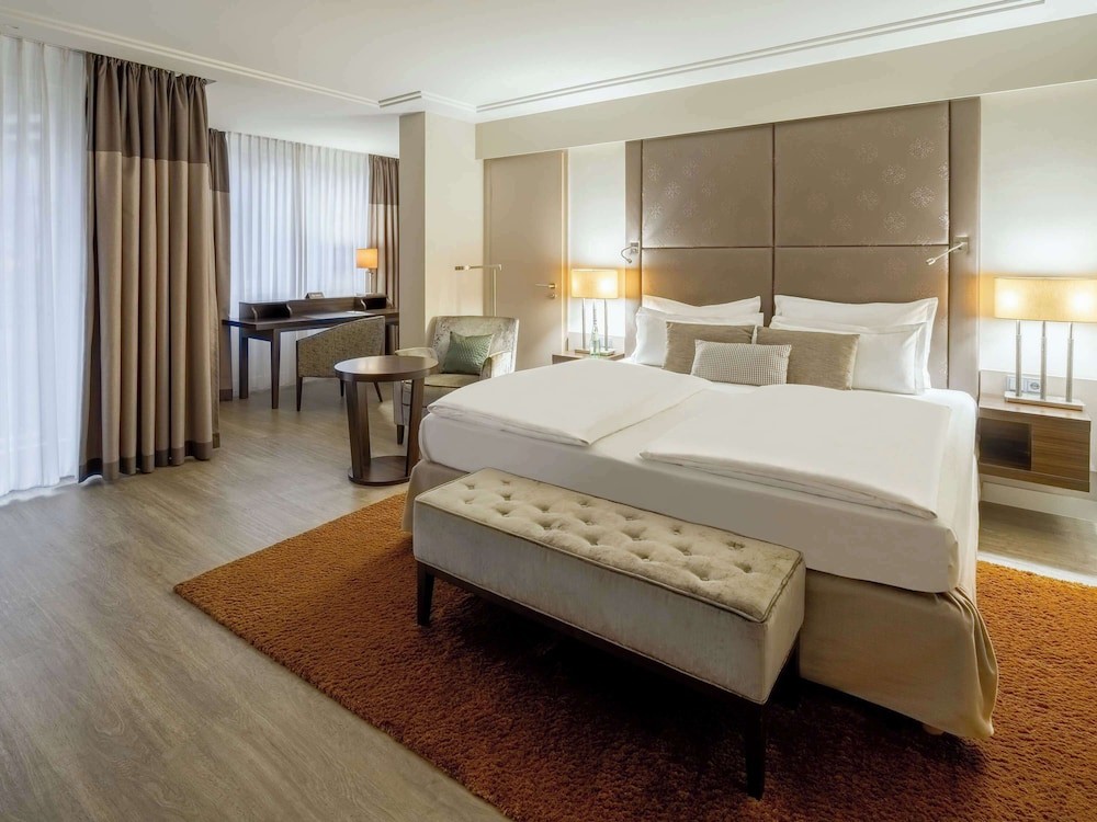 Executive Twin Room, 1 King Bed