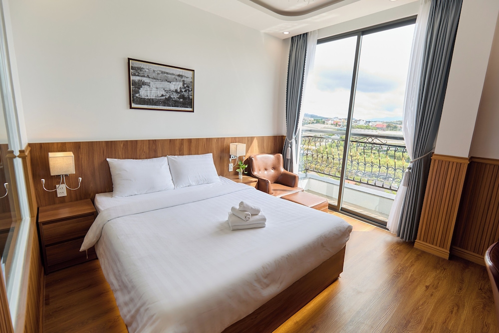 Double Room, Mountain View