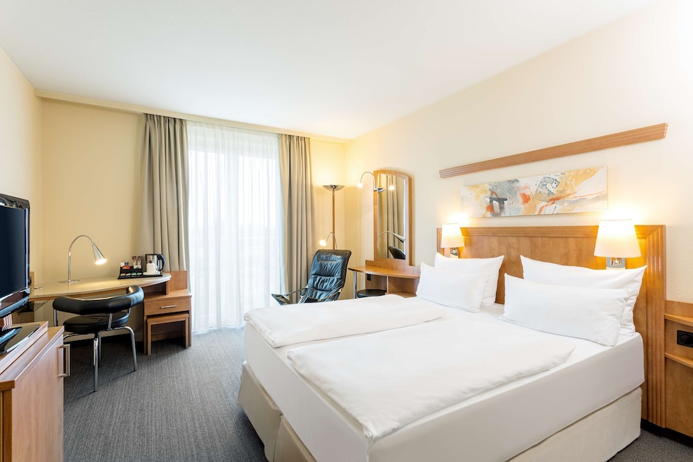 Standard Room (Extra Bed 3 adults)
