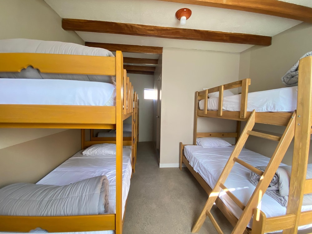 Family Room, Multiple Beds (Standard) photo 3