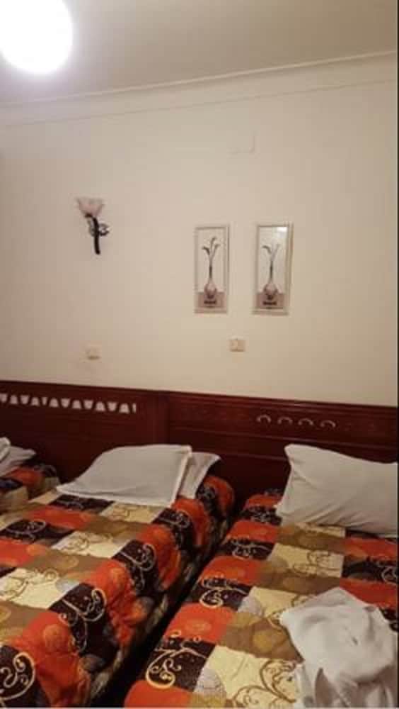 Standard Double Room - Photo 2