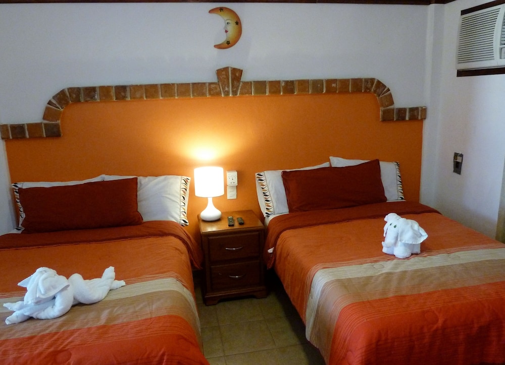 Comfort Studio Suite, 1 Bedroom, Kitchen, City View