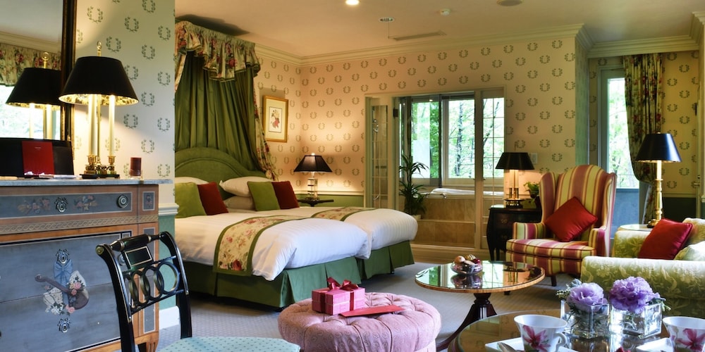 Junior Suite Room
