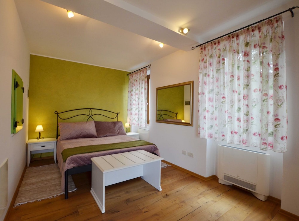 Apartment (Standard Twin Room)