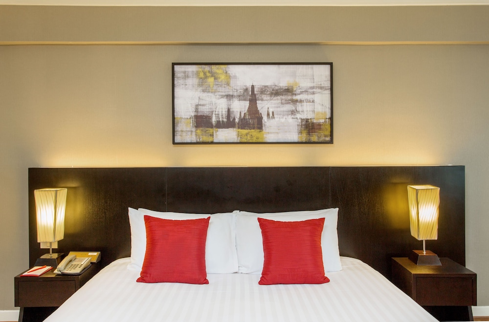 Superior Room, 1 King Bed photo 2