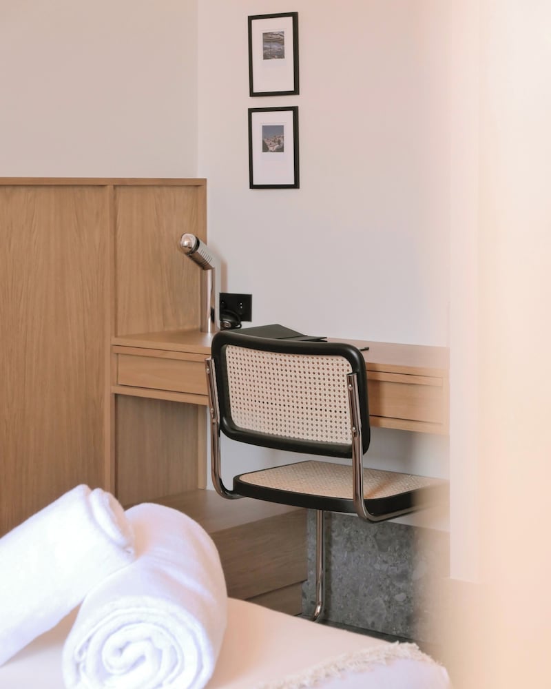 Standard Room - Photo 11
