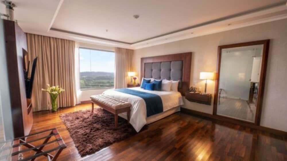 Superior Suite