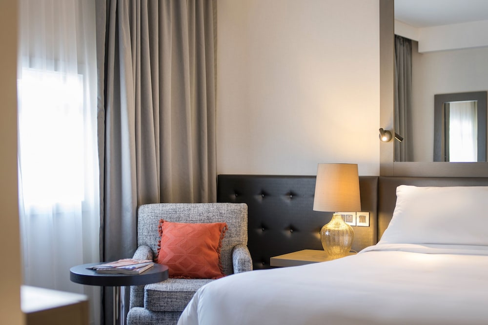 Junior Suite, 1 Queen Bed - Photo 3
