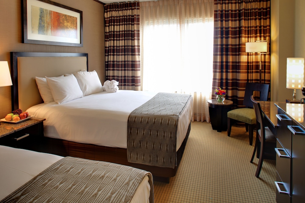 Room, 2 Queen Beds (South Tower Queen) - Photo 1