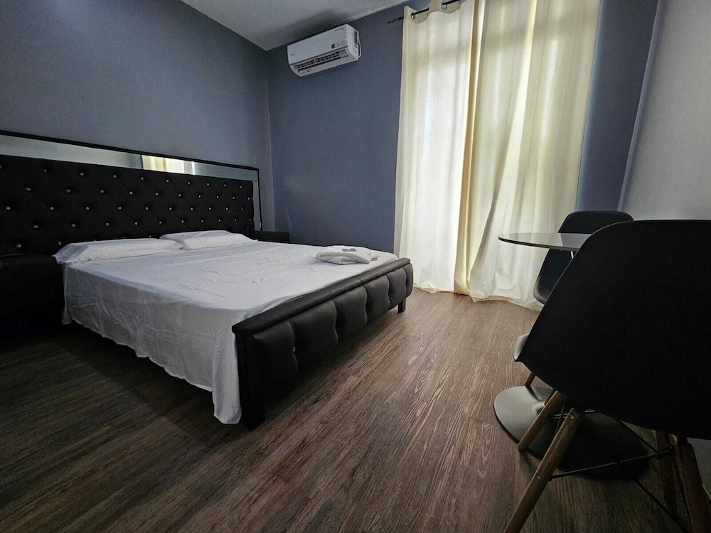 Basic Room, 1 Double Bed