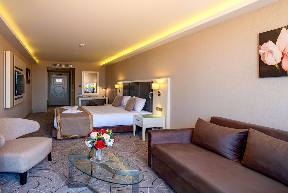 Standard Double or Twin Room - Photo 1