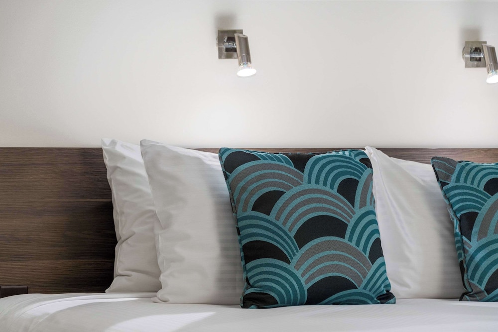 Deluxe Room, 1 Queen Bed