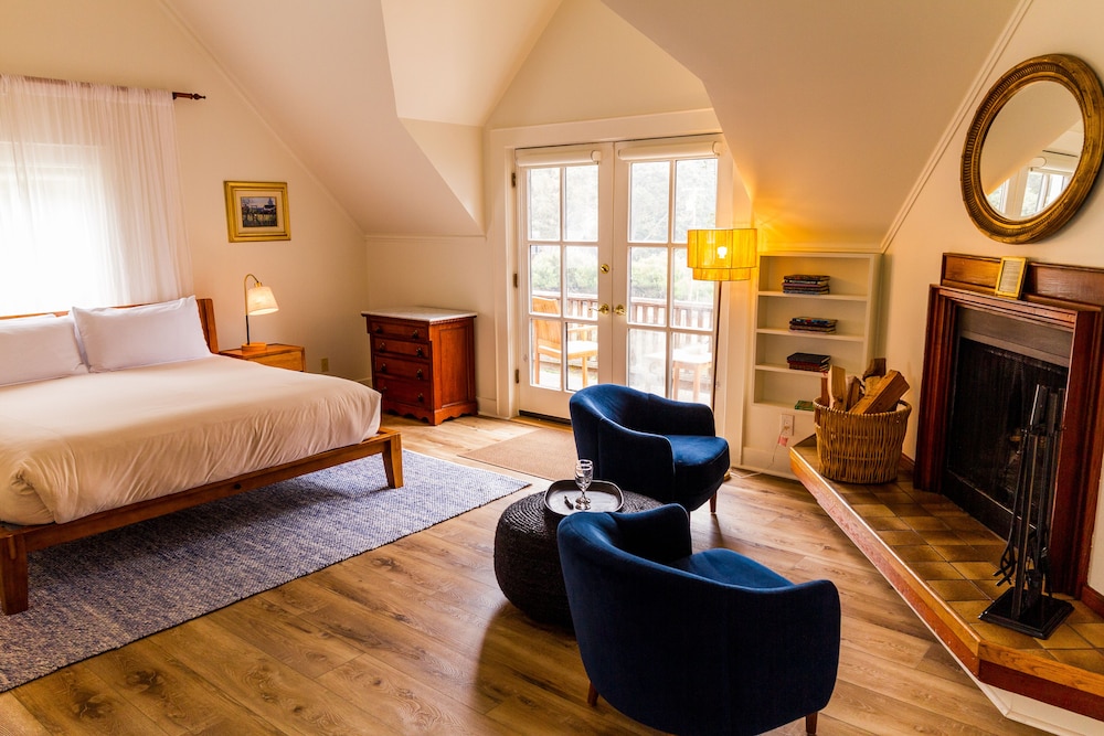 Ocean View King Junior Suite photo 1