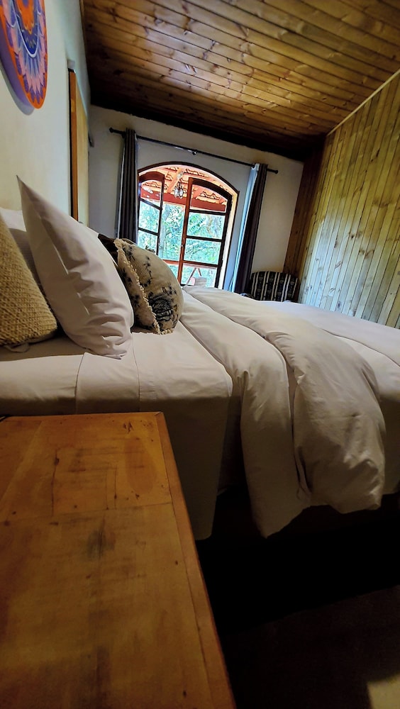 Premium Suite, Bathtub, Mountain View photo 3