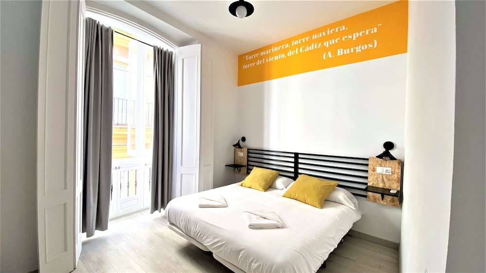Deluxe Double or Twin Room, Private Bathroom