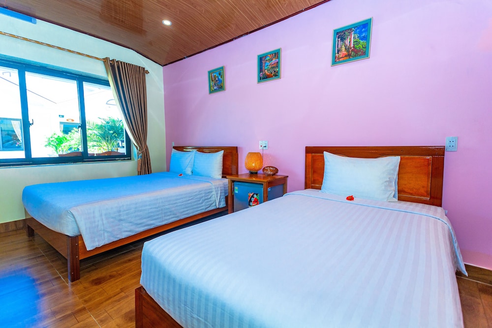 Deluxe Triple Room photo 2