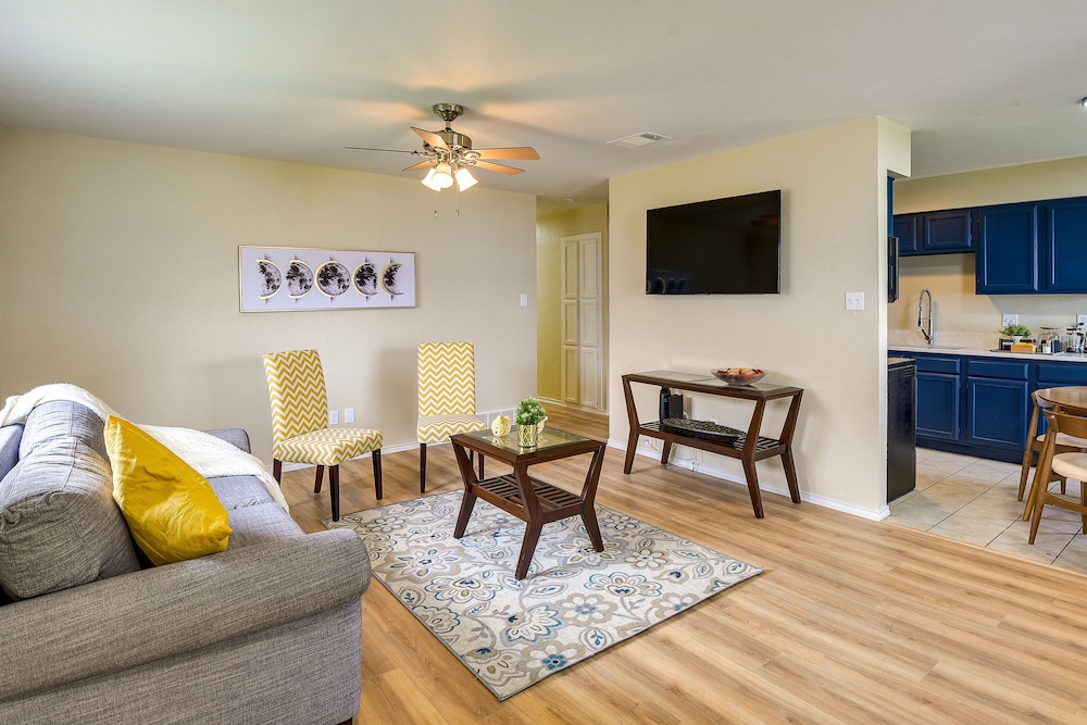 Apartment (2 Bedrooms) photo 1