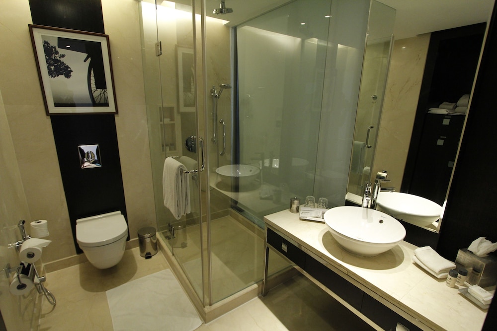 Premium Room, 2 Twin Beds - Photo 6
