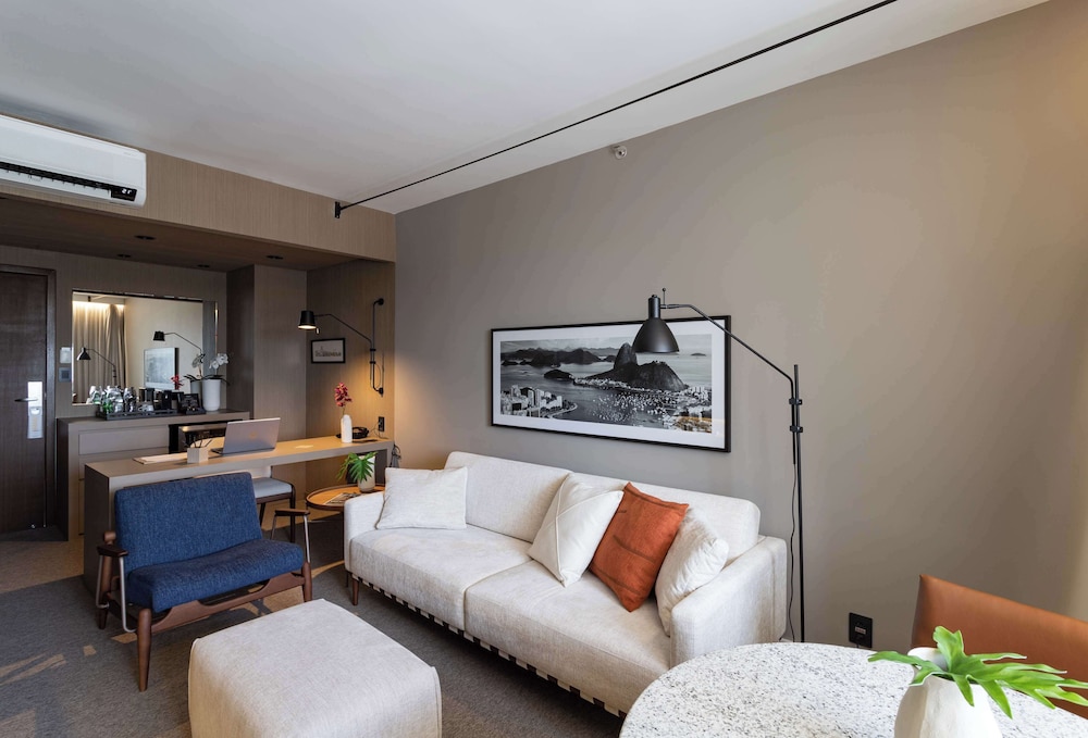 Suite, 1 King Bed photo 1