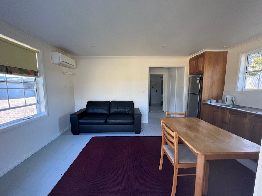 Basic Apartment, 1 Bedroom (The Blackwood) photo 2