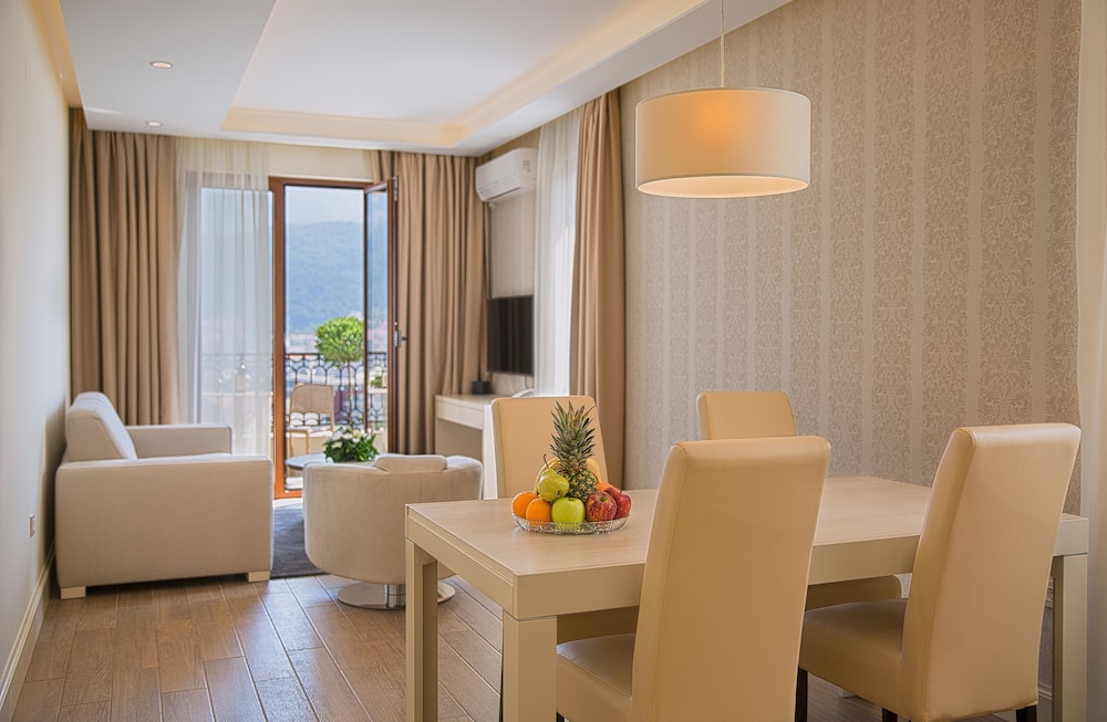 Apartment, 1 Bedroom, Balcony, Sea View photo 2