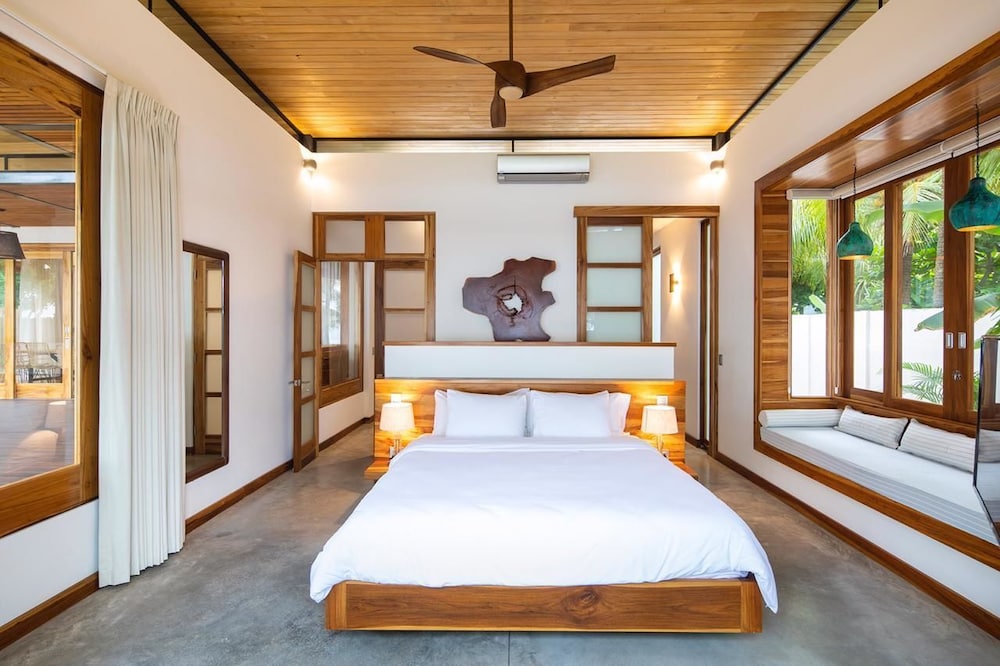 Deluxe Villa photo 2