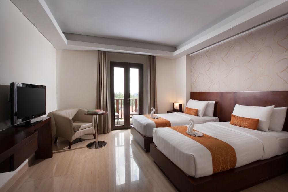 Deluxe Room, Balcony - Photo 4