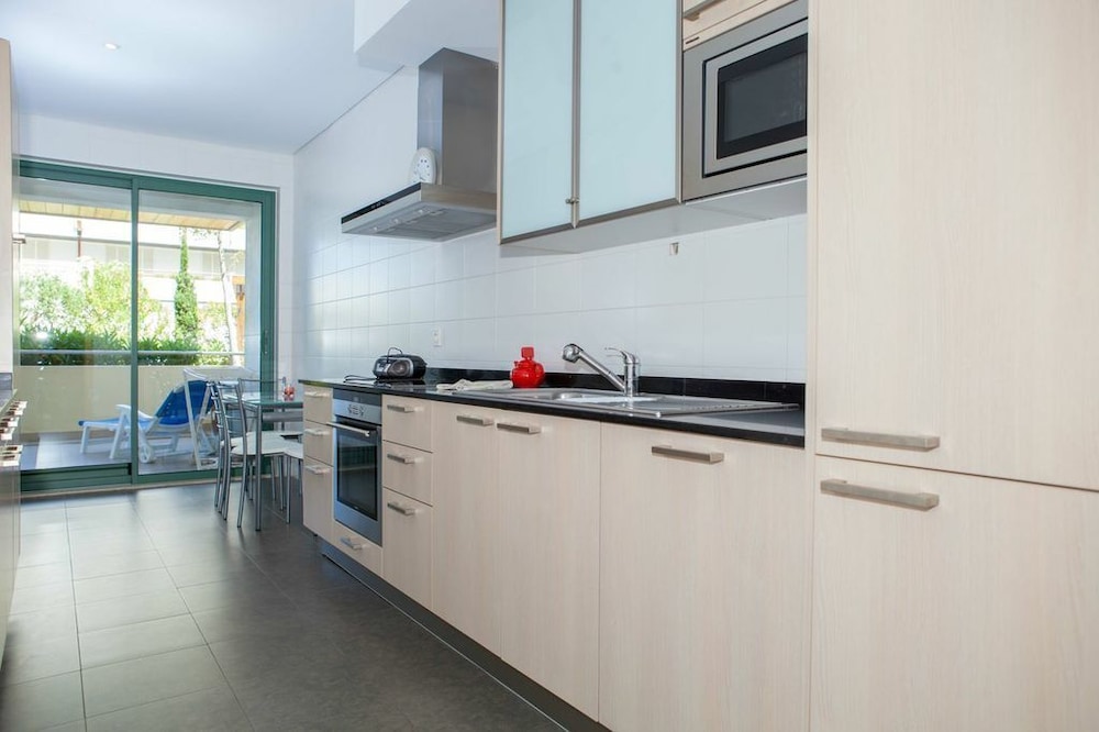 Apartment, 3 Bedrooms, Terrace, Garden View photo 3