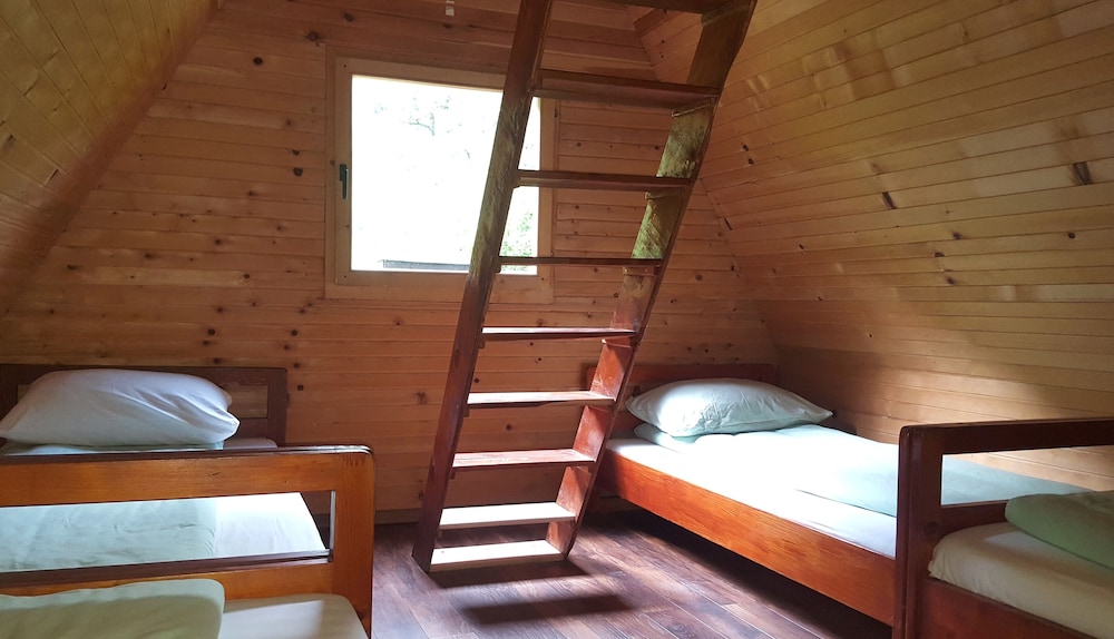 Standard Cabin photo 3