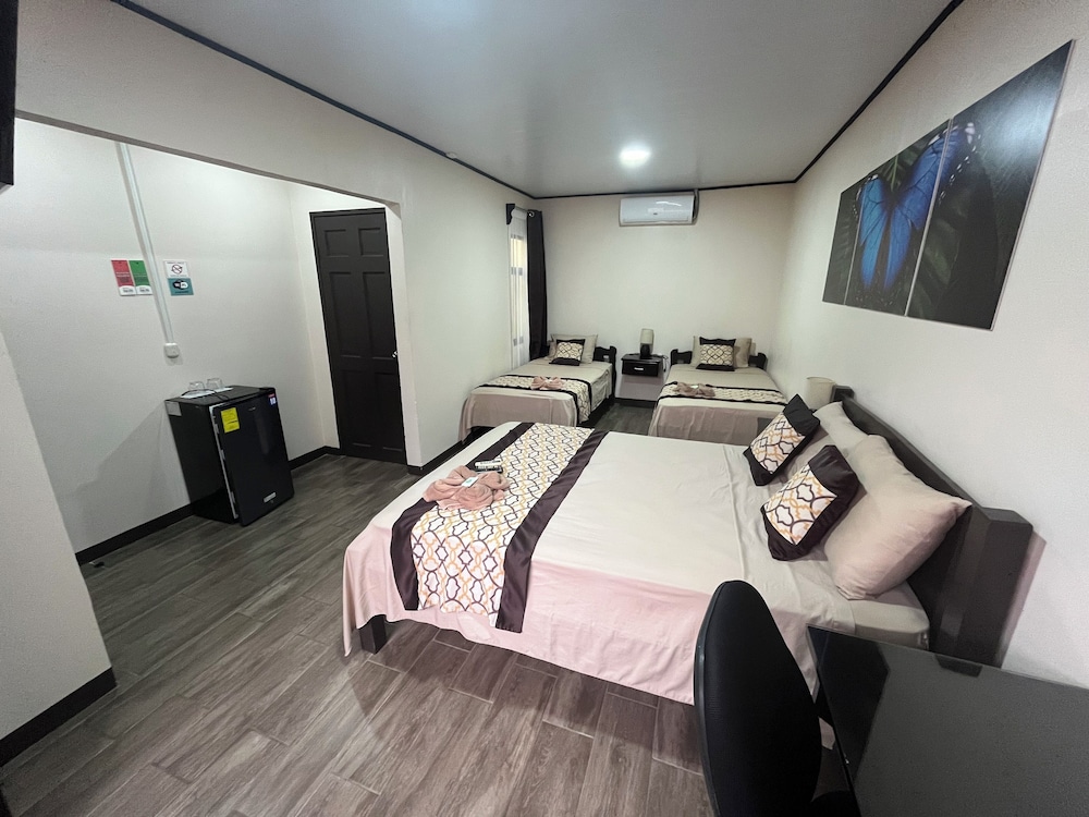 Quadruple Room, 1 Bedroom photo 1