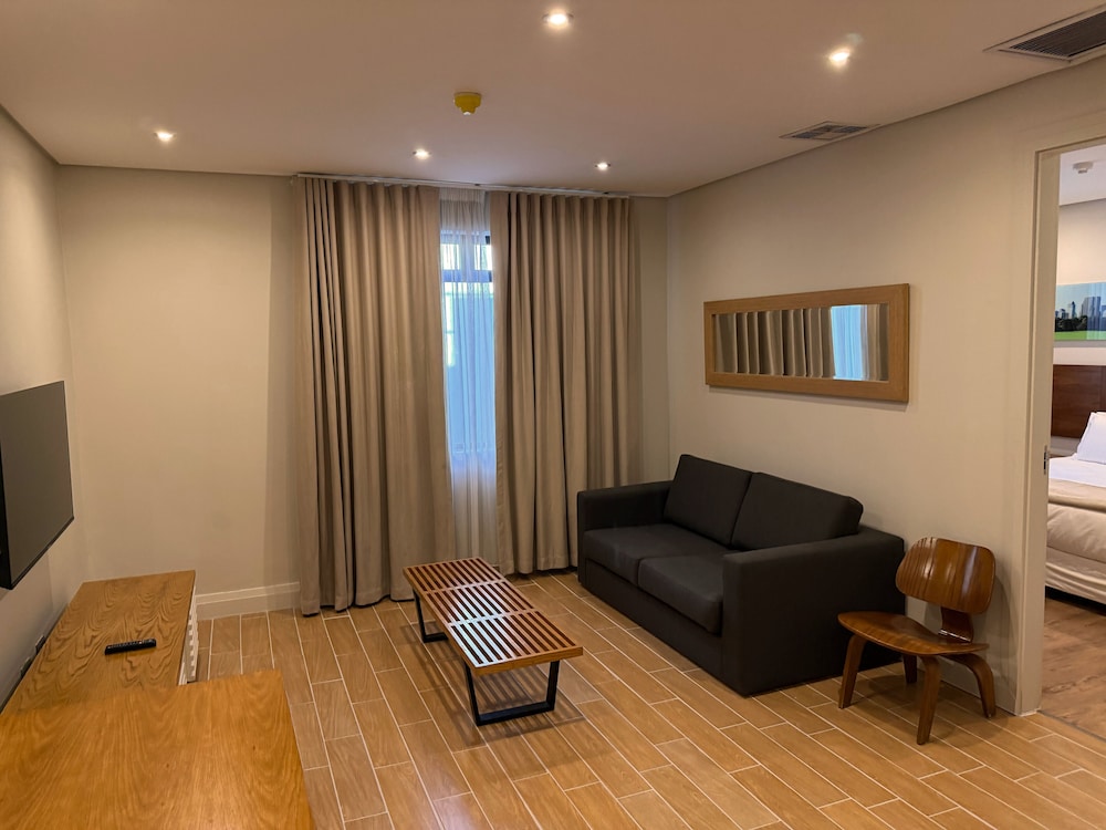 Luxury Suite photo 2