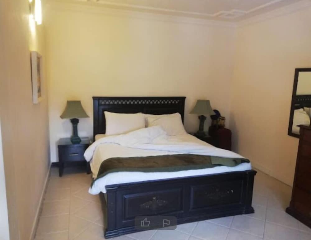 Luxury Apartment photo 2