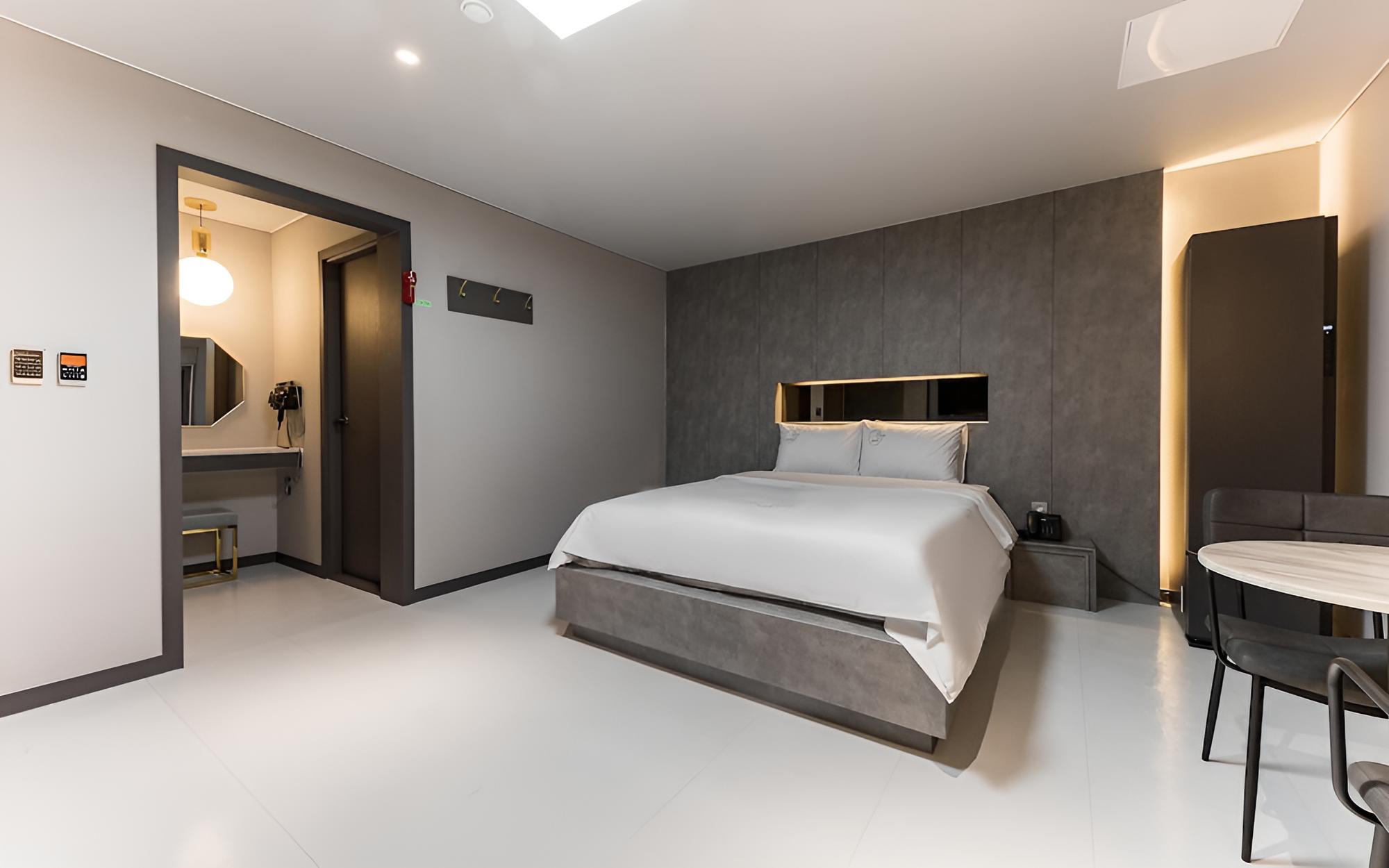 Room (Standard (Netflix available air purif) - Photo 2