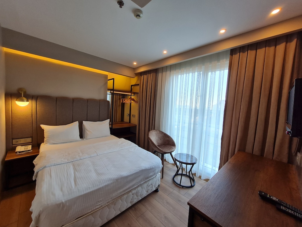 Economy Single Room with Single Bed photo 2