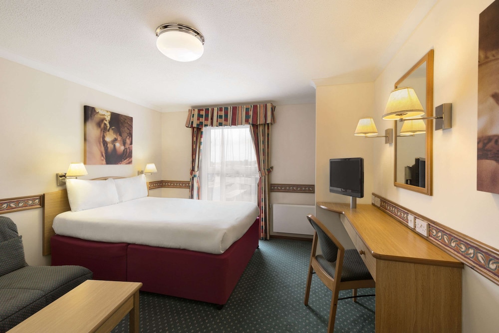 Room, 1 Double Bed, Non Smoking - Photo 1