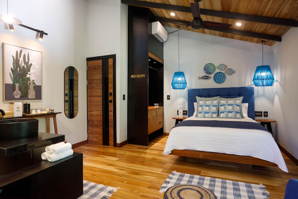 Habitación Doble Superior, 1 Cama Queen, Vista al Jardín