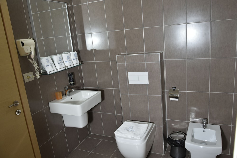 Deluxe Quadruple Room, 1 Bedroom, Non Smoking, City View