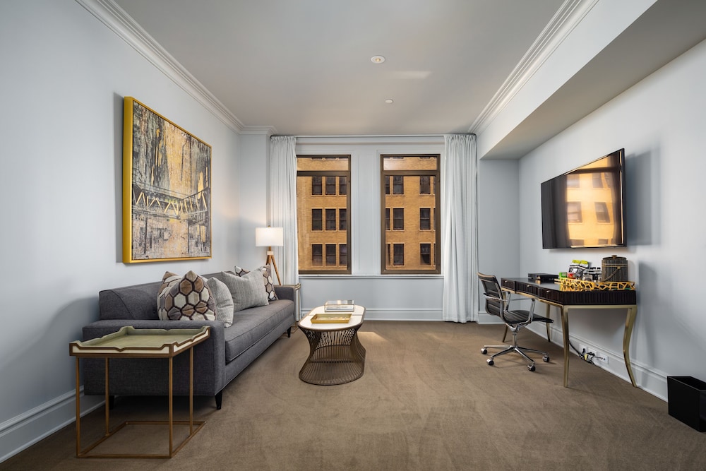 The Bank Suite photo 2