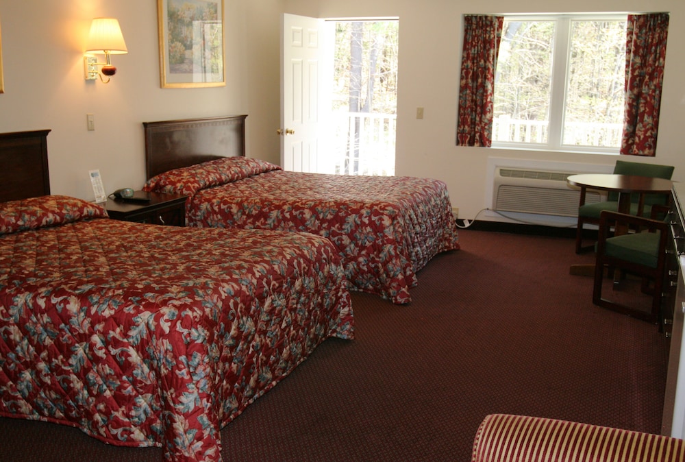 Standard Suite, 2 Queen Beds
