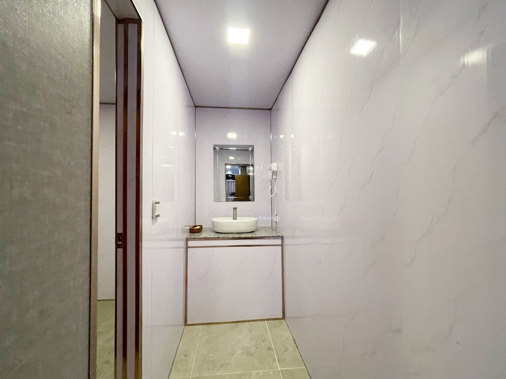 Deluxe Double Room - Photo 5
