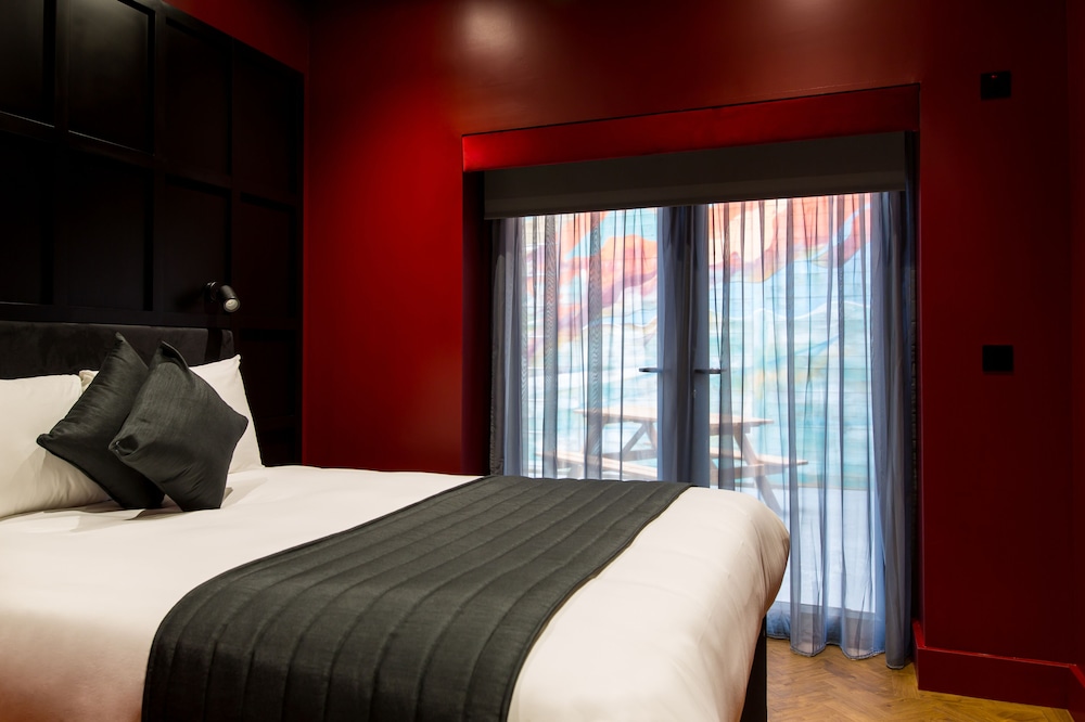 Signature Suite photo 1