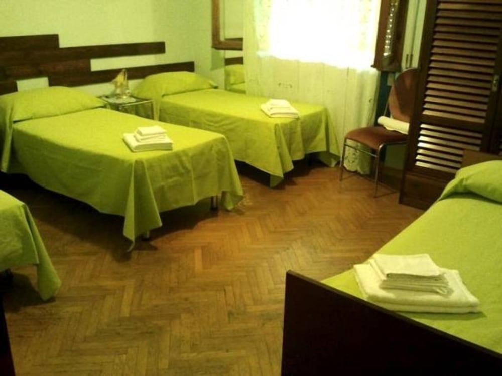 Quadruple Room, Shared Bathroom, River View