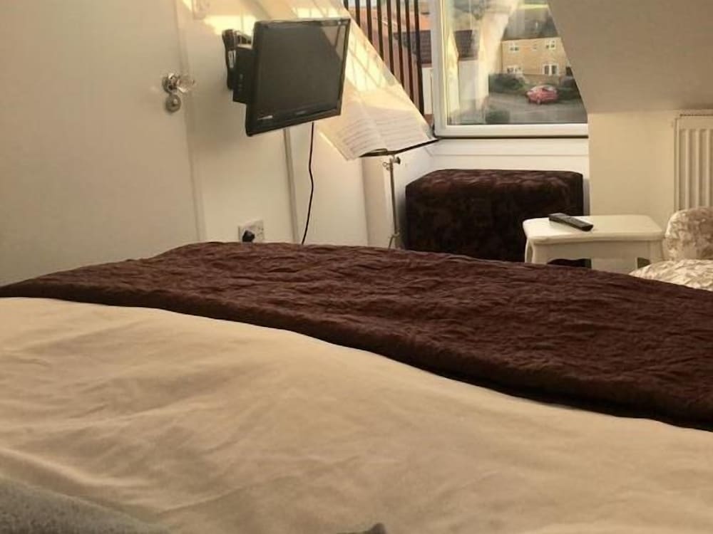 Deluxe Single Room, Ensuite (Small Double Bed ) photo 2