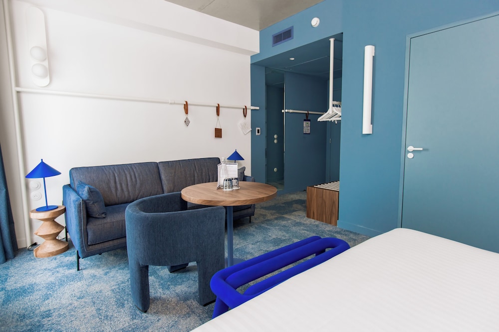Premium Room - Photo 6