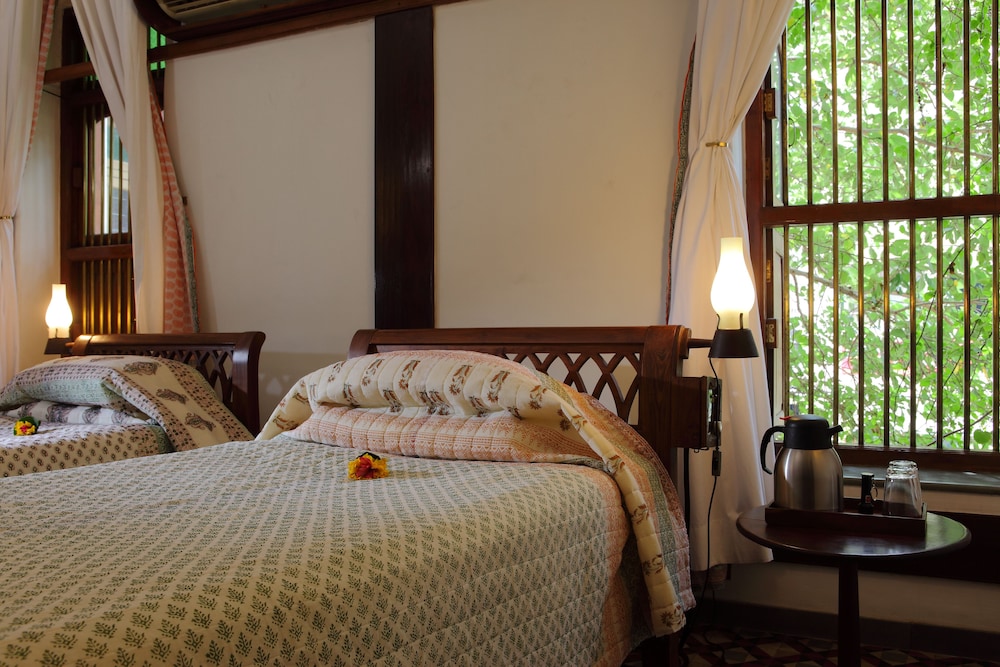 Modern Heritage Classic Room - Photo 2
