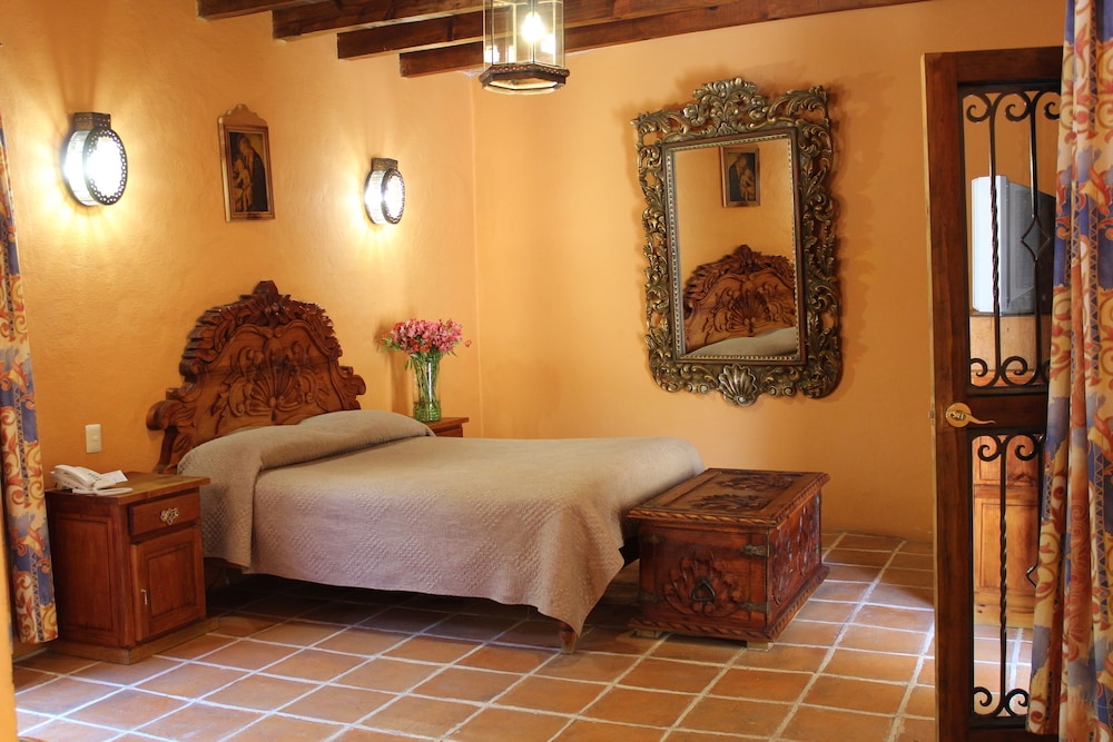 Standard Room - Photo 1